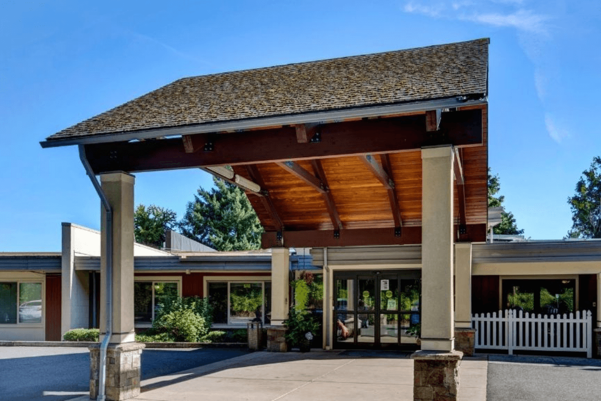 Front outside view of Lacamas Creek Post Acute